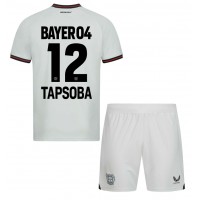 Dres Bayer Leverkusen Edmond Tapsoba #12 Gostujuci za djecu 2023-24 Kratak Rukav (+ kratke hlače)